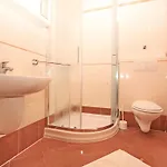 Modern Eingerichtete Fuer 4 Personen Mit Meerblick By Interhome Baska (Krk)